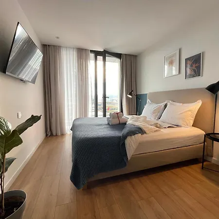 Rooftop 3* 地拉那