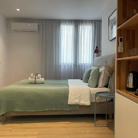 Rooftop 3* 地拉那