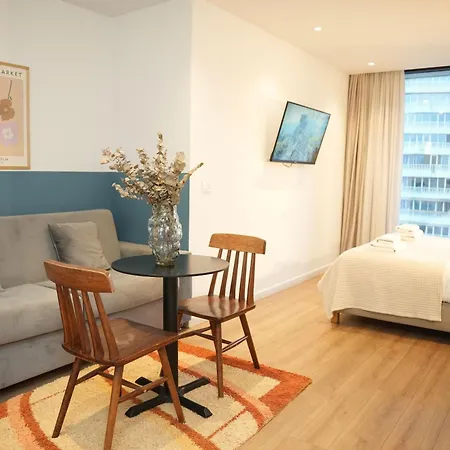 アパートホテル Rooftop 3*