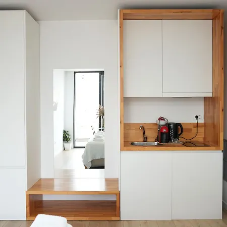 Rooftop アパートホテル 3*