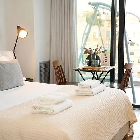 Rooftop アパートホテル 3*