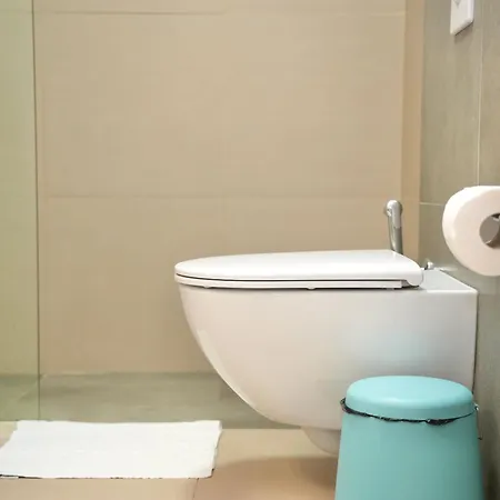 Rooftop アパートホテル